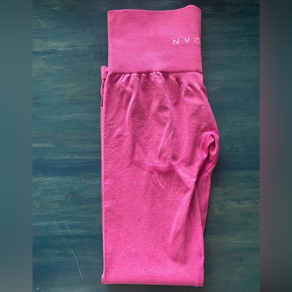 NVGTN Hot Pink leggings (size small) - Picture 4 of 5